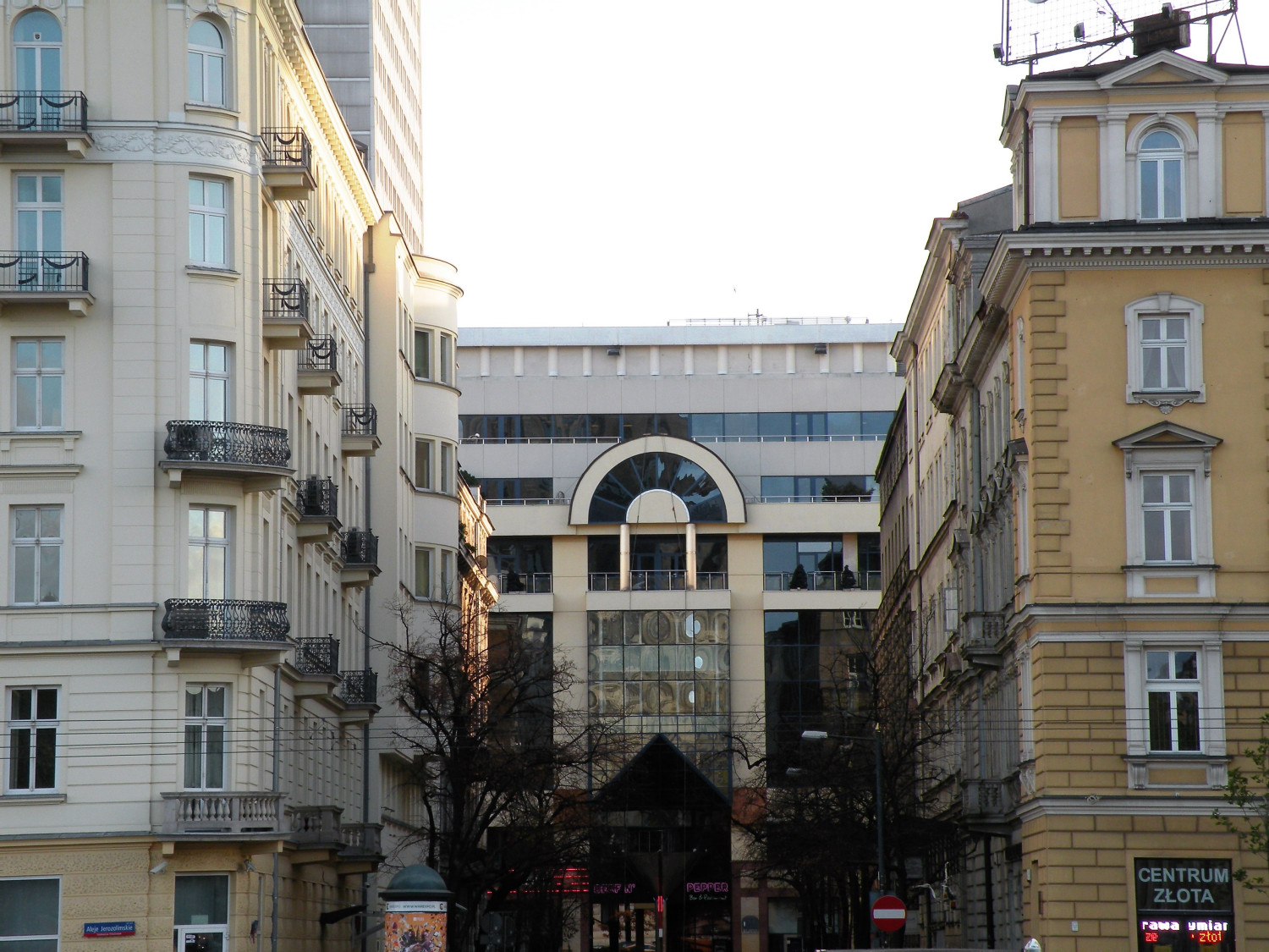 Zdjęcie architektury budynku Roma Office Center